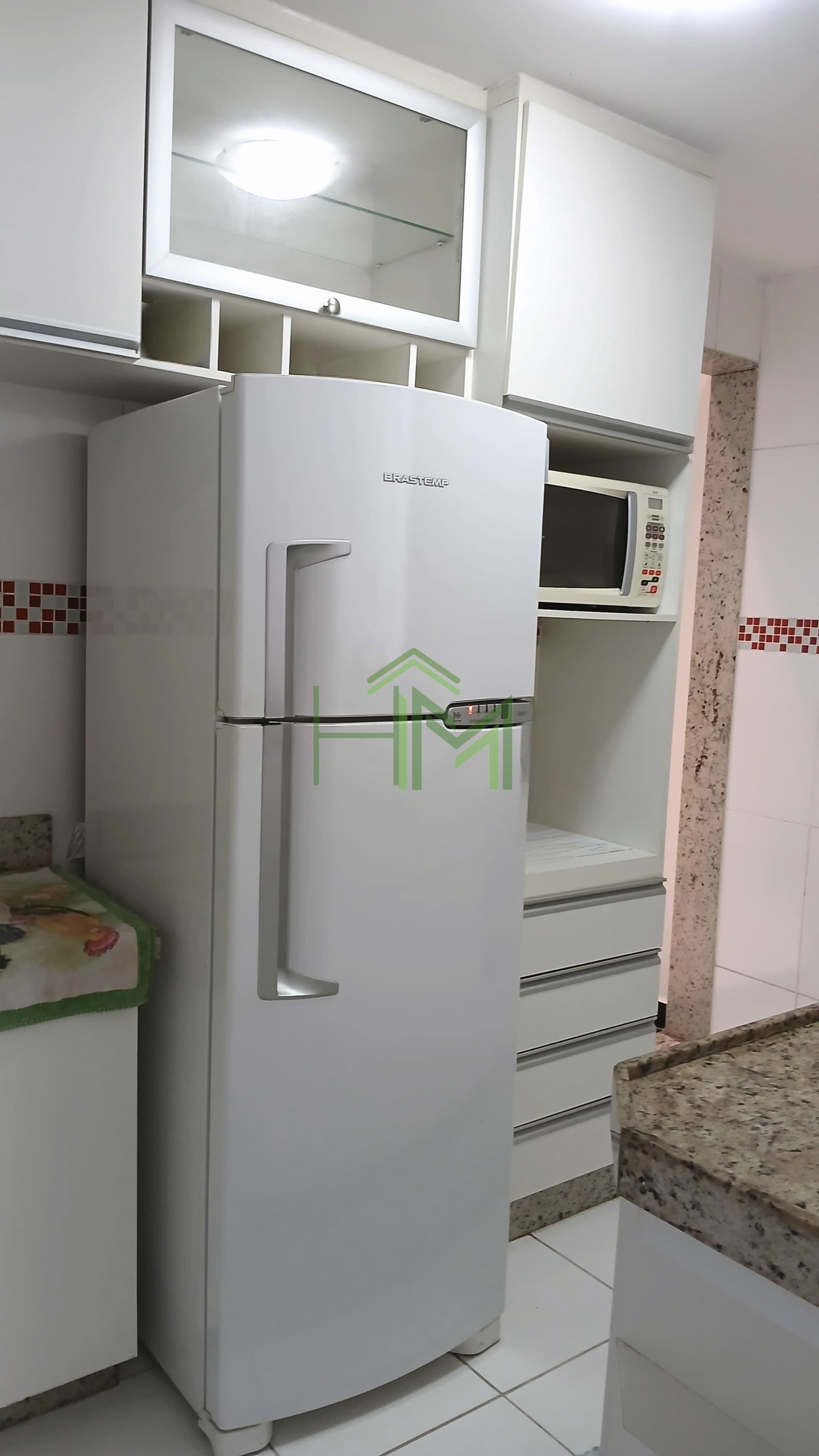 Privativa espaçosa com garagem no Cabral - foto 7